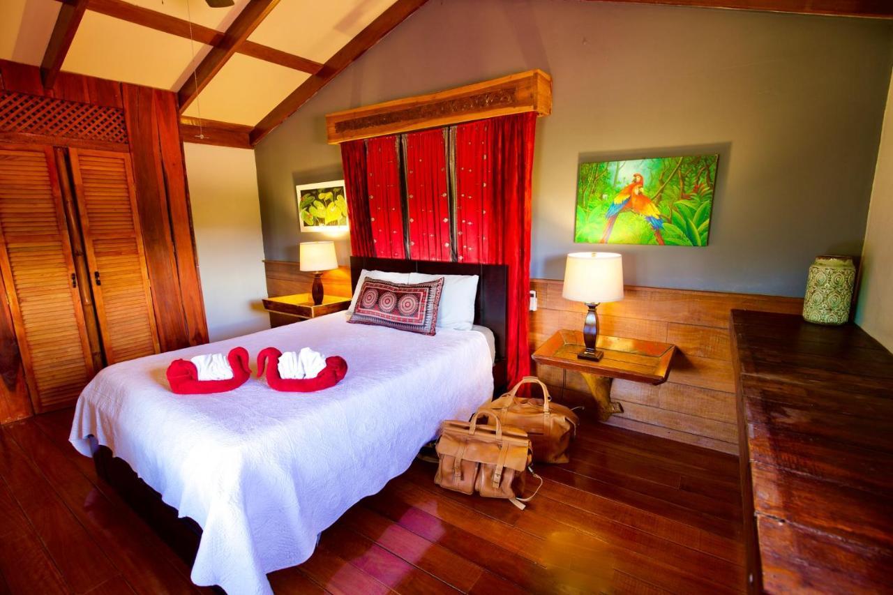 Toucan Lane Hotel And Restaurant Nuevo Arenal Bagian luar foto
