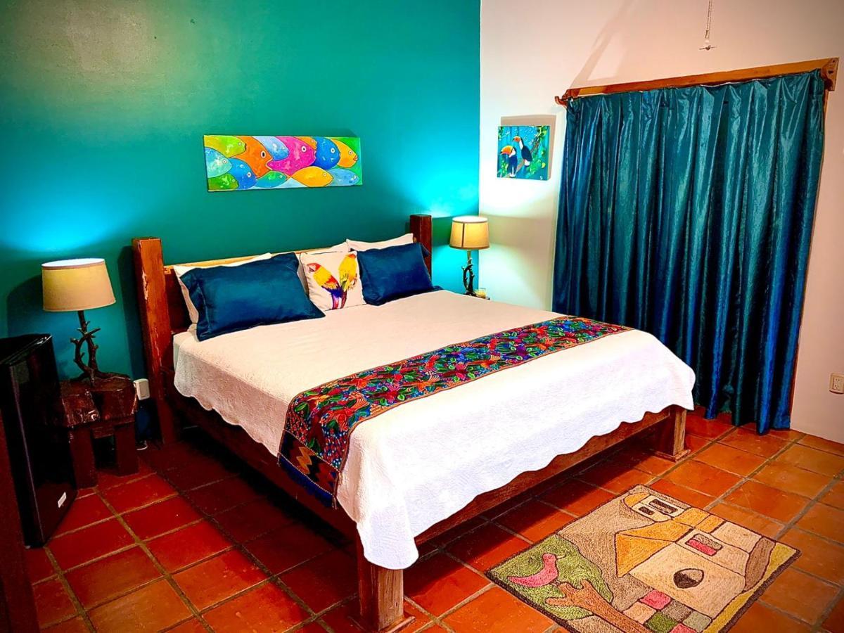 Toucan Lane Hotel And Restaurant Nuevo Arenal Bagian luar foto