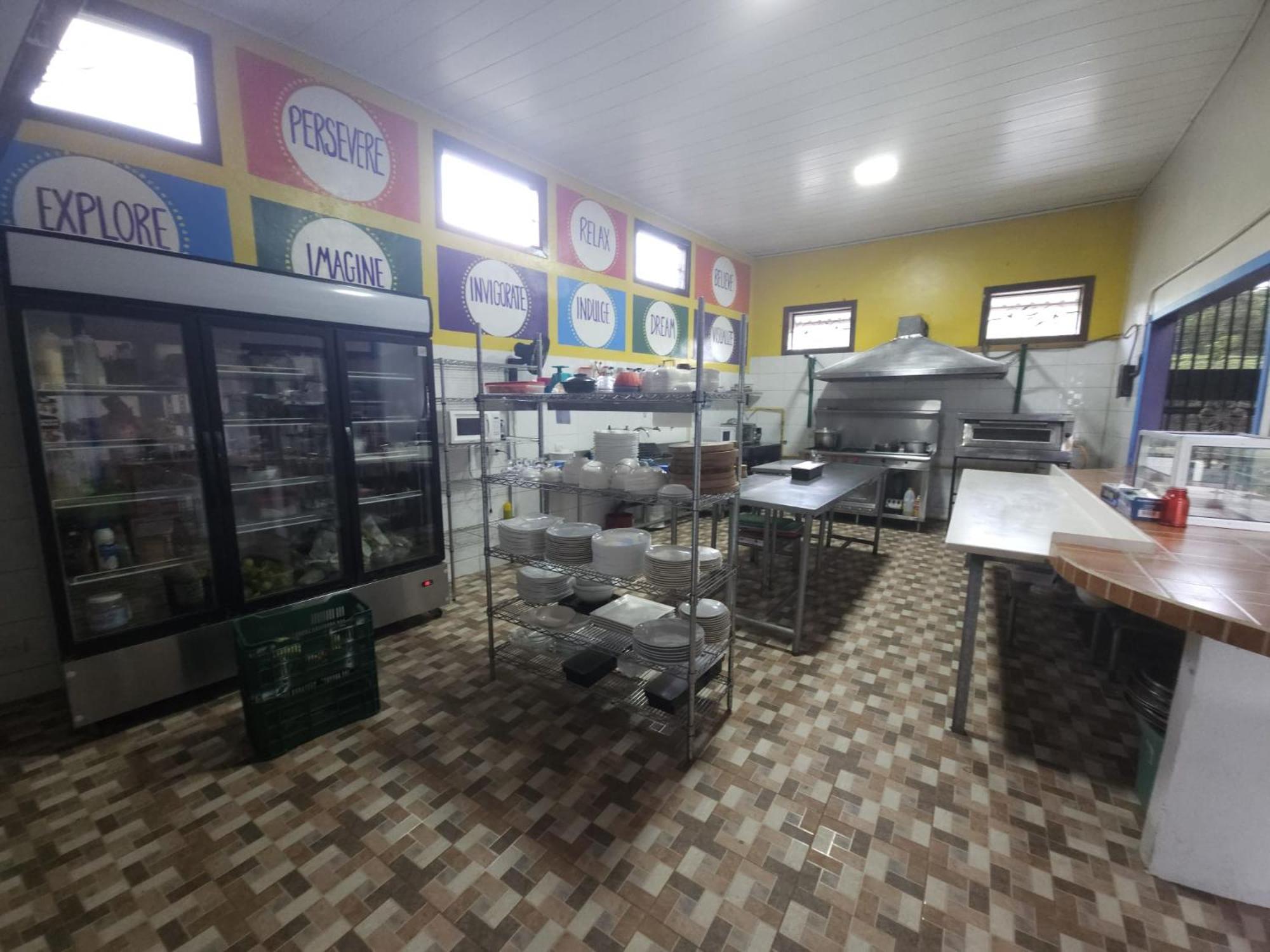 Toucan Lane Hotel And Restaurant Nuevo Arenal Bagian luar foto