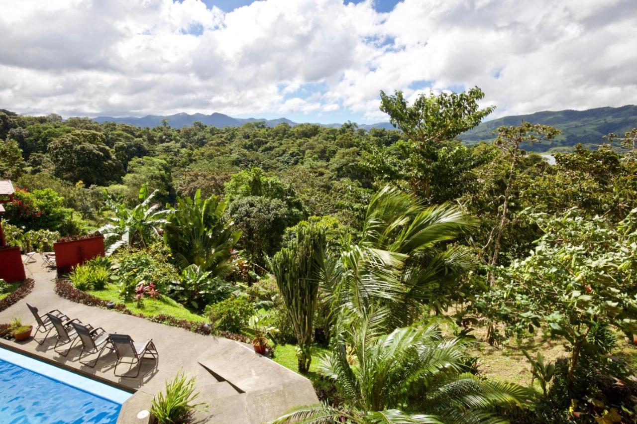 Toucan Lane Hotel And Restaurant Nuevo Arenal Bagian luar foto