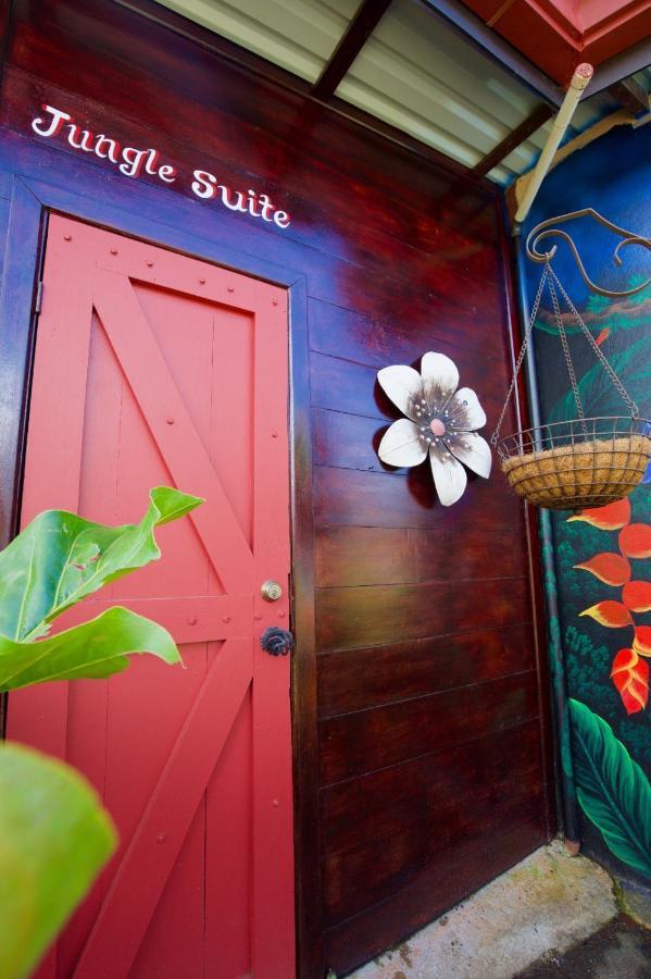 Toucan Lane Hotel And Restaurant Nuevo Arenal Bagian luar foto