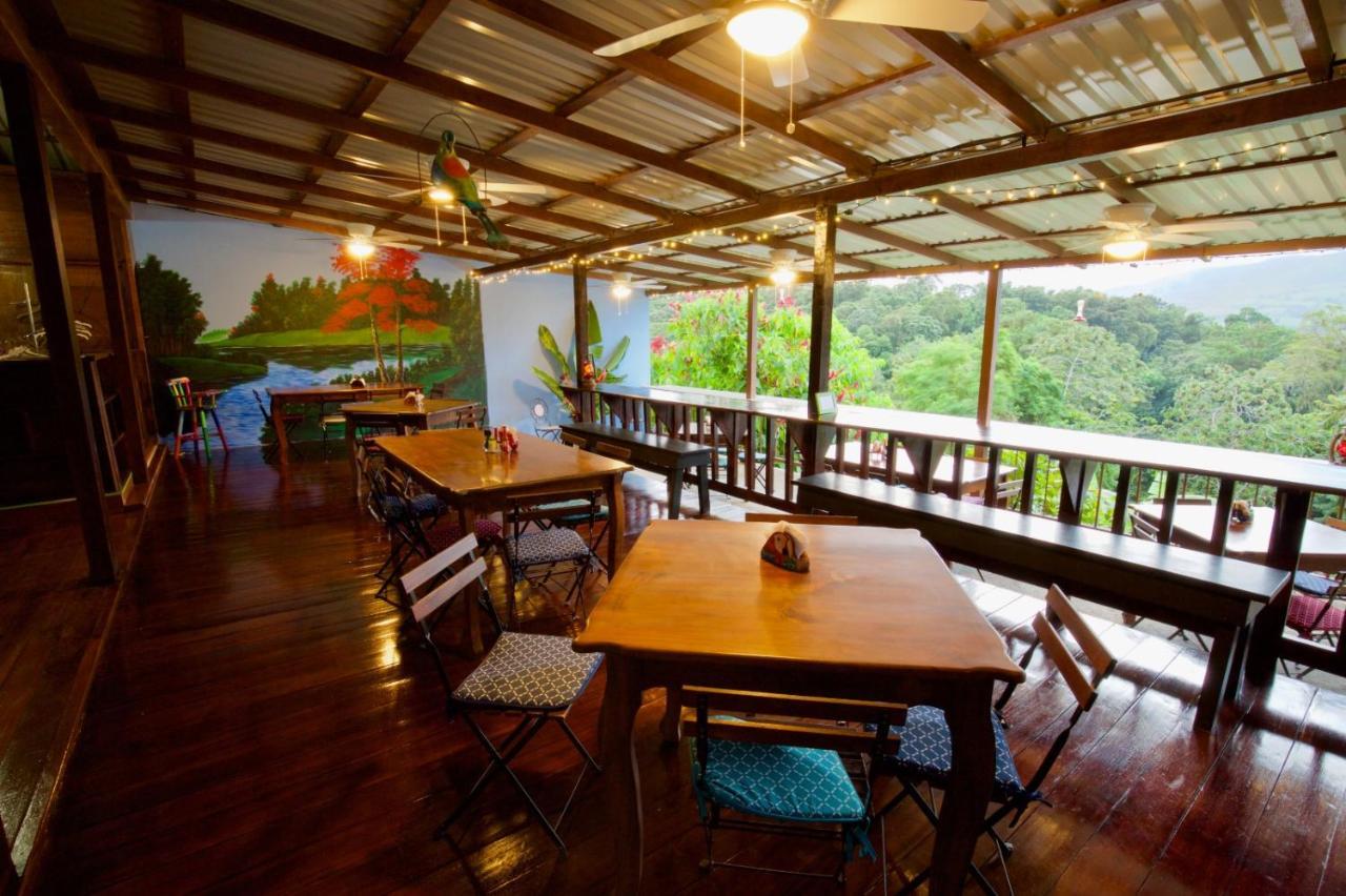 Toucan Lane Hotel And Restaurant Nuevo Arenal Bagian luar foto