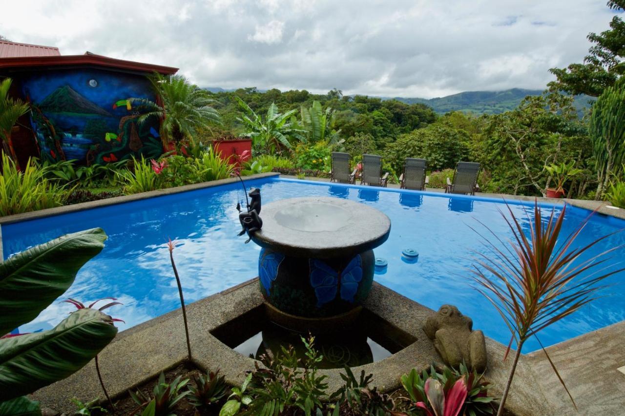 Toucan Lane Hotel And Restaurant Nuevo Arenal Bagian luar foto